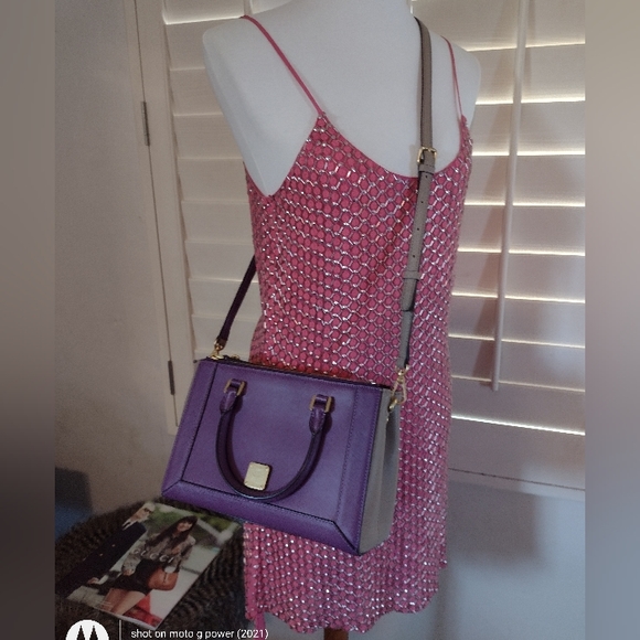 #31 MCM Two tone Crossbody Handbag π LIKE NEW π - Picture 3 of 17